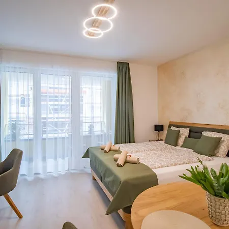 Japandi Apartment, Free Parking Apartman *